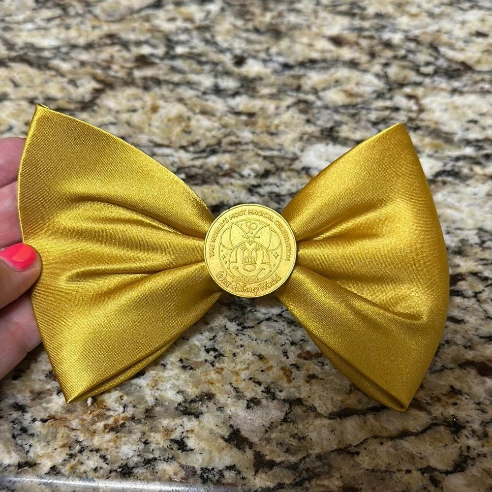 Disney World Gold Satin Hair Bow with Minnie Character Emblem 50th Anniversary 🎀